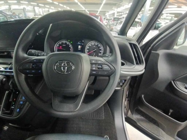Toyota NOAH 2026 8048951-9