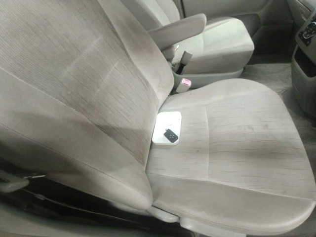 Toyota NOAH 2012 8048952-10