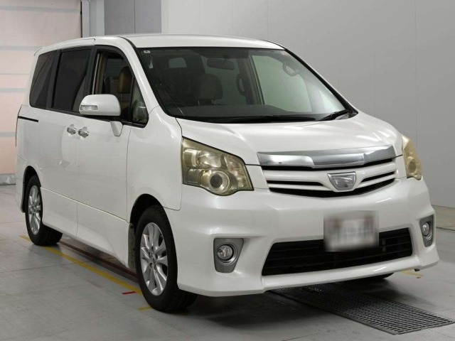 Toyota NOAH 2012 8048952-5