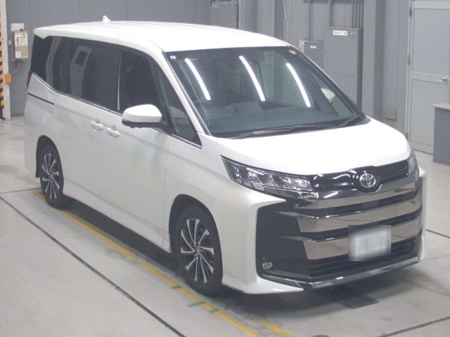 Toyota NOAH 2025 8048953-5