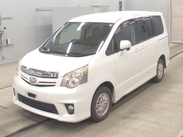 Toyota NOAH 2010 8048954-0