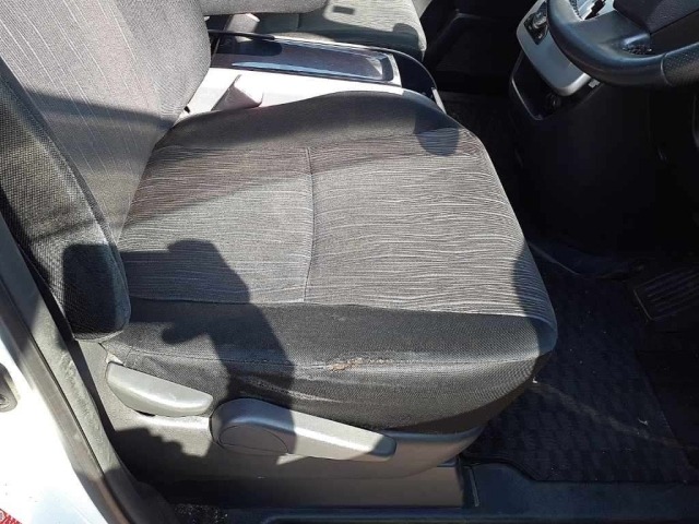 Toyota NOAH 2010 8048954-8