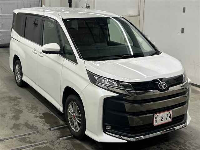 Toyota NOAH 2022 8048958-0