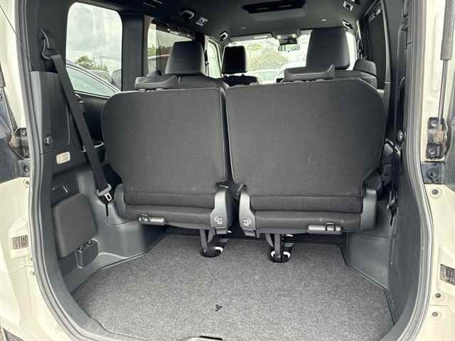 Toyota NOAH 2022 8048958-10
