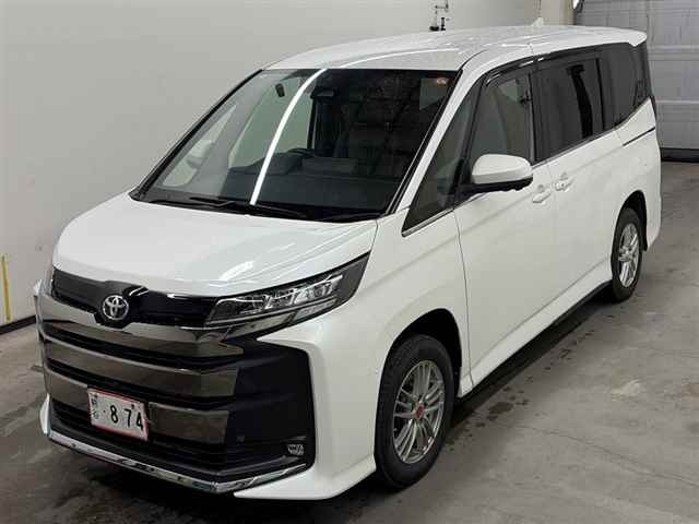 Toyota NOAH 2022 8048958-4