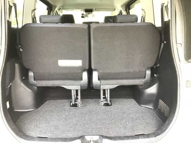 Toyota NOAH 2016 8048961-7