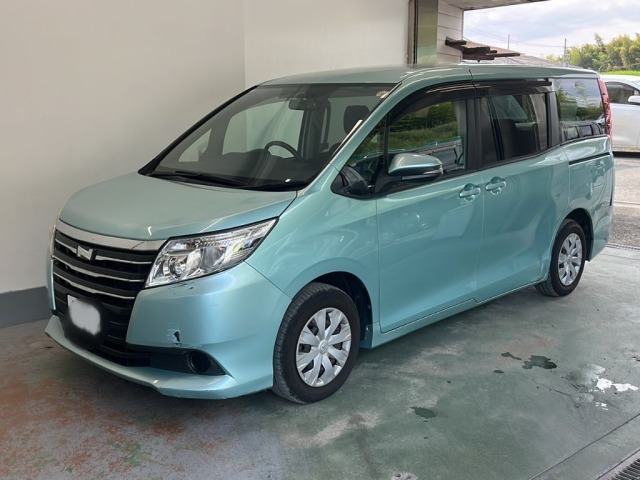 Toyota NOAH 2016 8048962-0