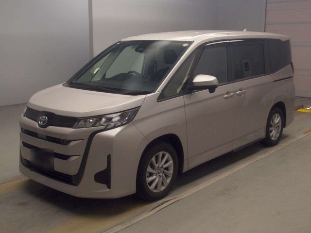 Toyota NOAH 2023 8048964-0