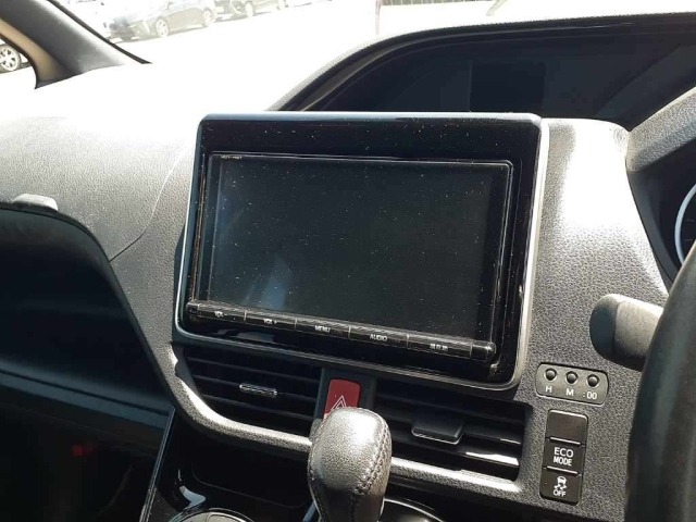 Toyota NOAH 2017 8048971-12