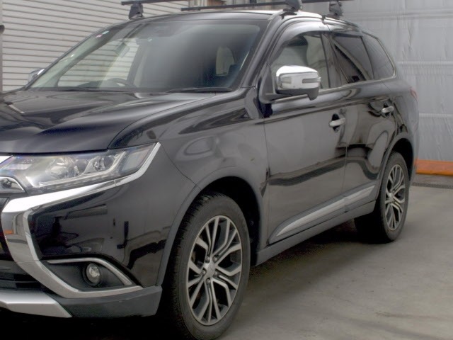 Mitsubishi OUTLANDER 2016 8040657-4