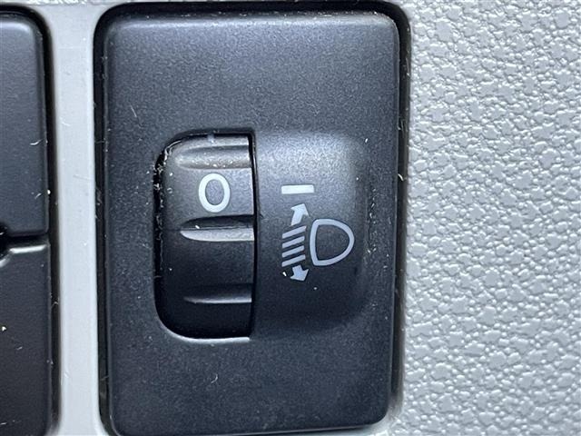 Toyota PIXIS EPOCH 2017 8047253-5