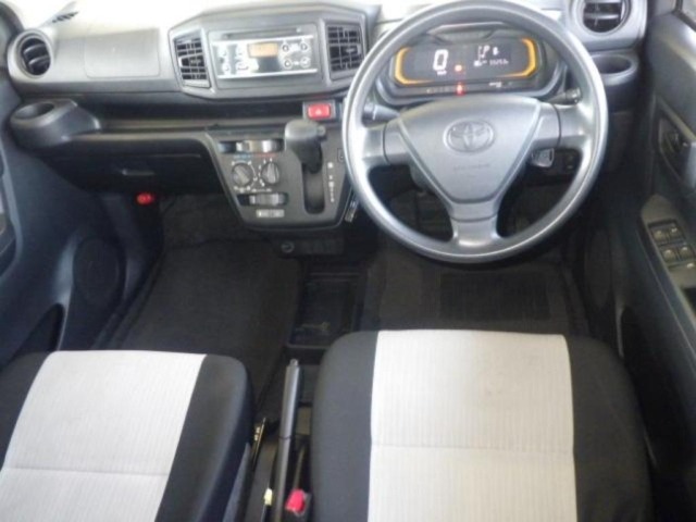 Toyota PIXIS EPOCH 2017 8047263-3