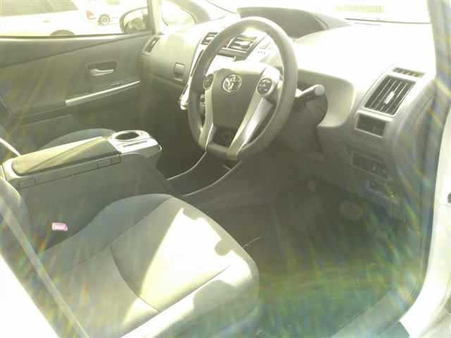 Toyota PRIUS 2013 8049468-3
