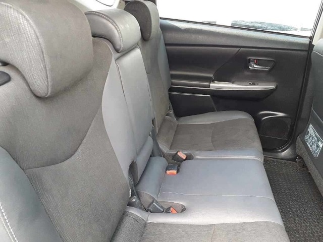 Toyota PRIUS 2018 8049497-11