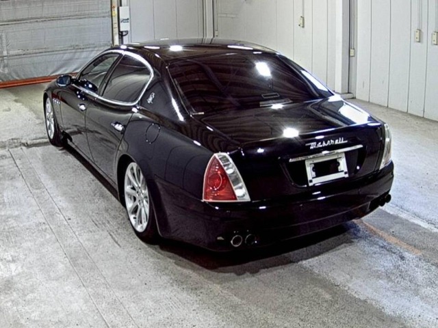 Maserati QUATTROPORTE 2007 8048395-1
