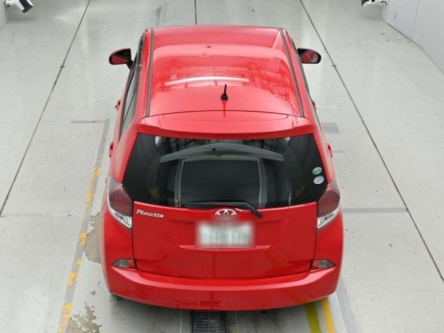 Toyota RACTIS 2016 8049632-8