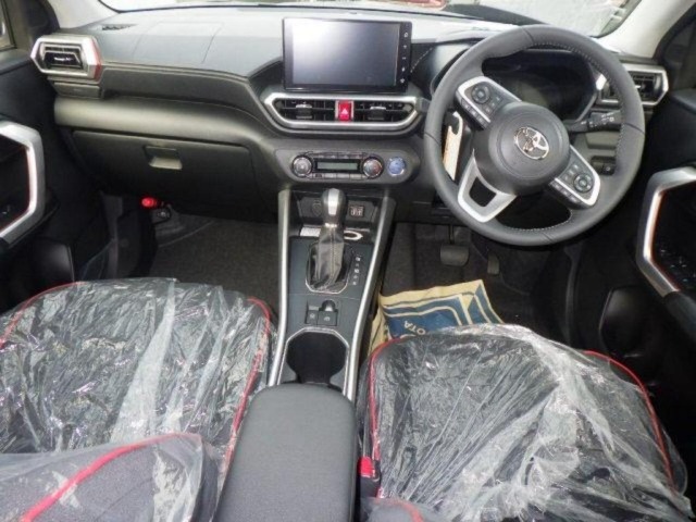 Toyota RAIZE 2026 8049006-3