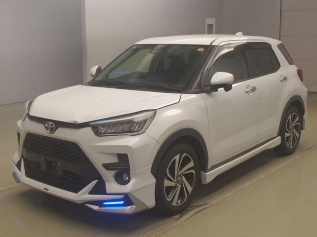 Toyota RAIZE 2021 8049018-0