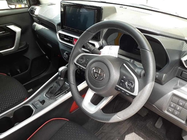 Toyota RAIZE 2023 8049030-7