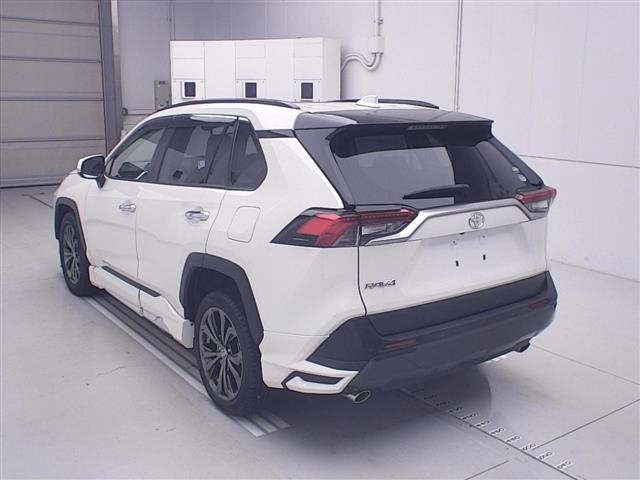 Toyota RAV4 2022 8049205-1