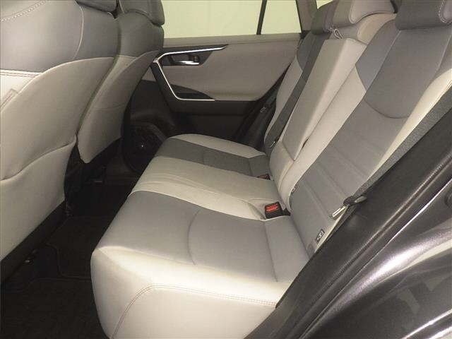 Toyota RAV4 2021 8049207-7