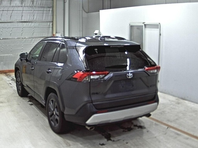 Toyota RAV4 2019 8049210-1