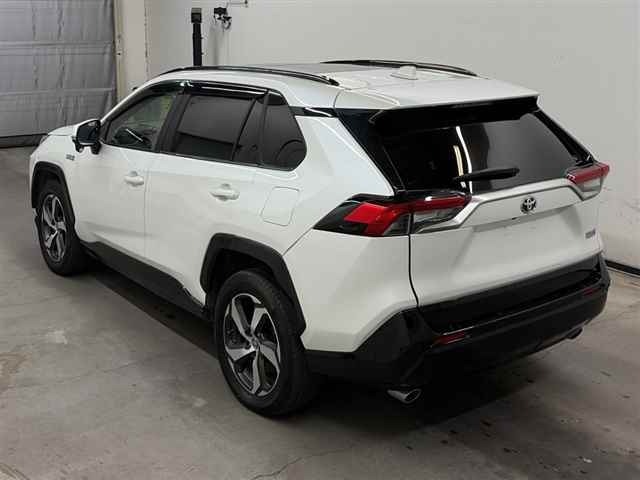 Toyota RAV4 2021 8049245-1