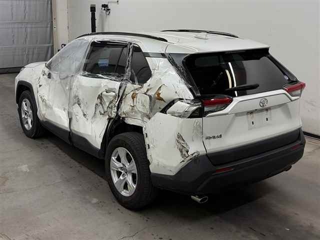 Toyota RAV4 2019 8049246-1