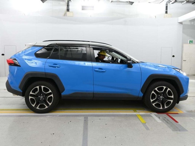 Toyota RAV4 2019 8049291-3