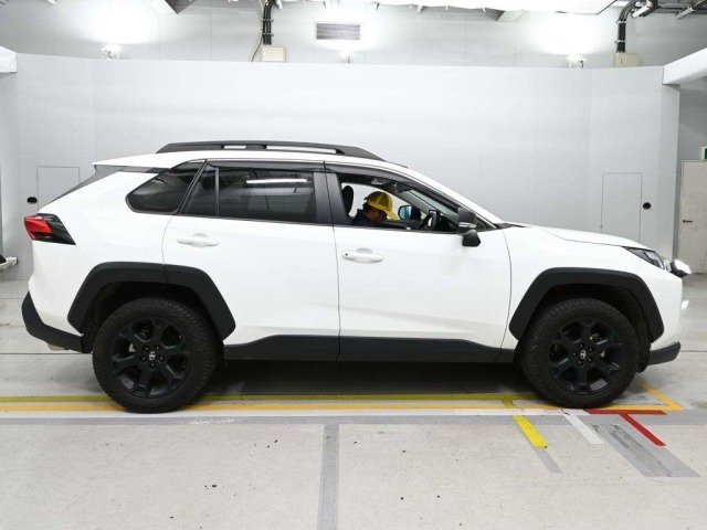 Toyota RAV4 2024 8049292-3