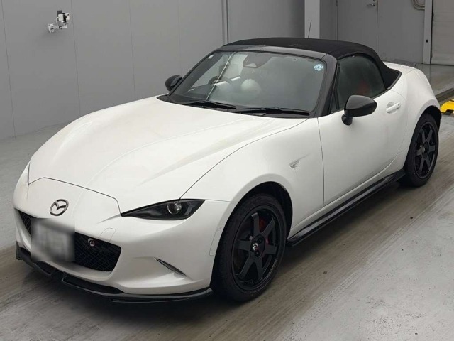 Mazda ROADSTER 2026 8043915-0