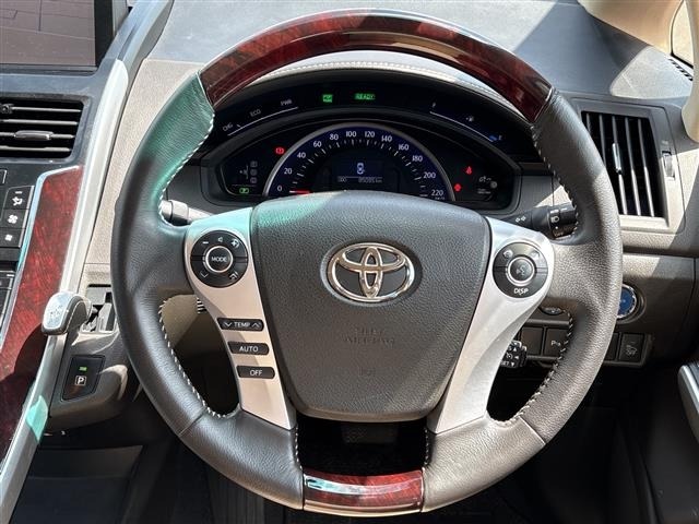 Toyota SAI 2017 8049823-1