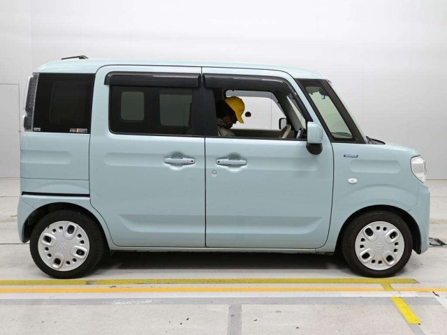 Suzuki SPACIA 2019 8049129-3