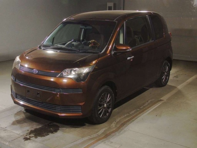 Toyota SPADE 2015 8034547-0