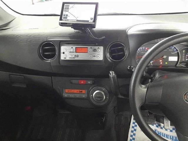 Daihatsu TANTO EXE 2011 8051188-9