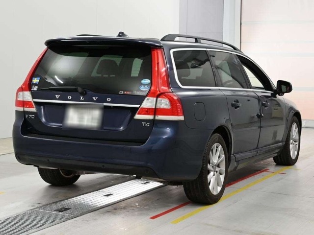 Volvo V70 2013 8041998-1