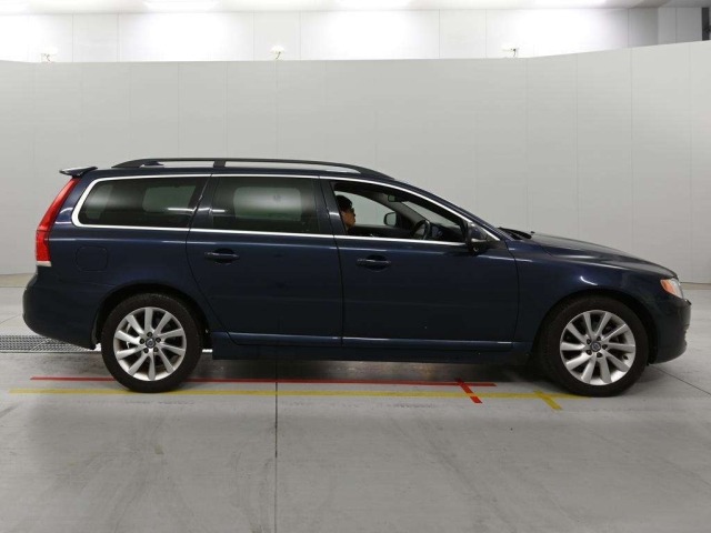 Volvo V70 2013 8041998-3