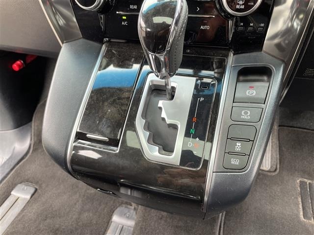 Toyota VELLFIRE 2017 8046982-7