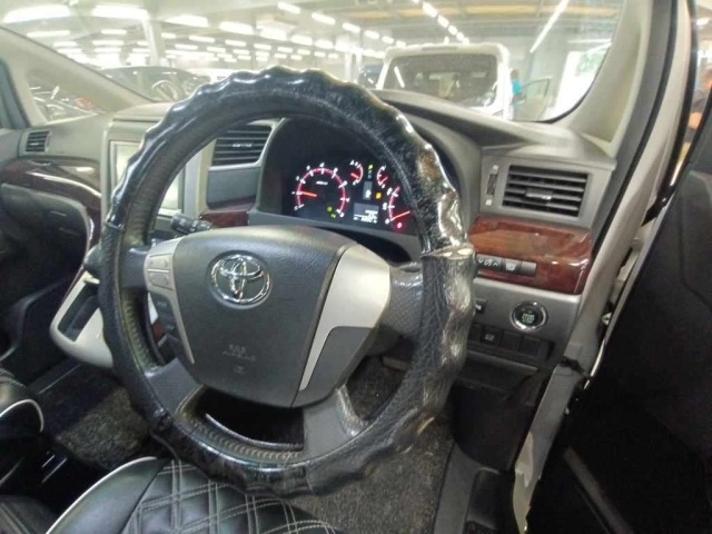 Toyota VELLFIRE 2013 8047155-9