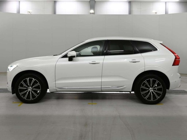 Volvo XC60 2018 8048989-4