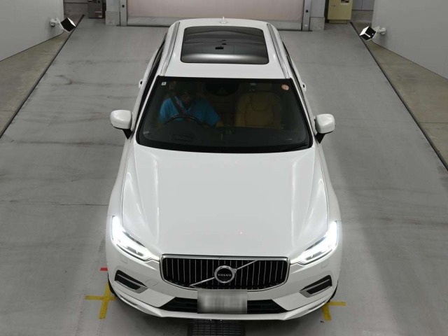 Volvo XC60 2018 8048989-7