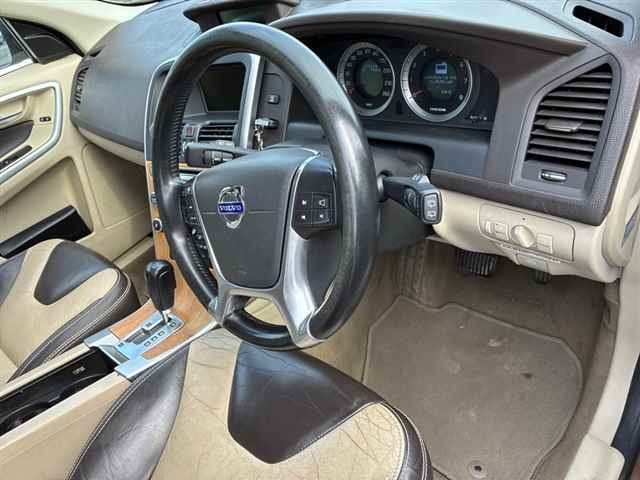 Volvo XC60 2009 8048990-3