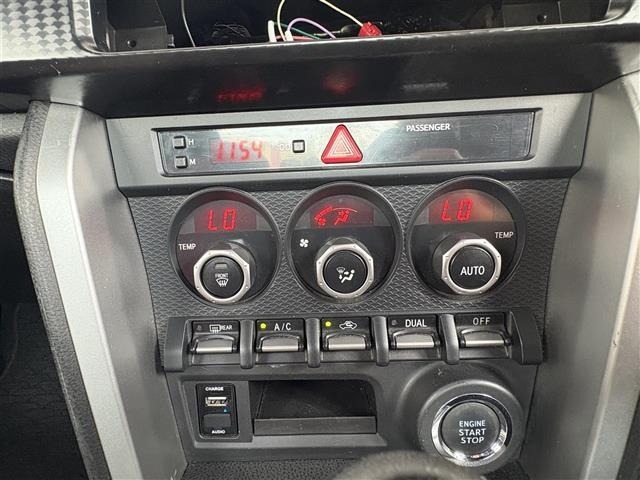 Toyota 86 2012 8051738-1