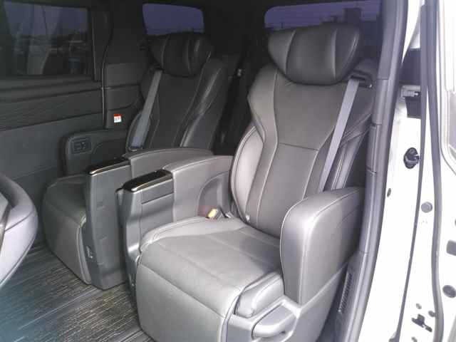 Toyota ALPHARD 2024 8052970-9