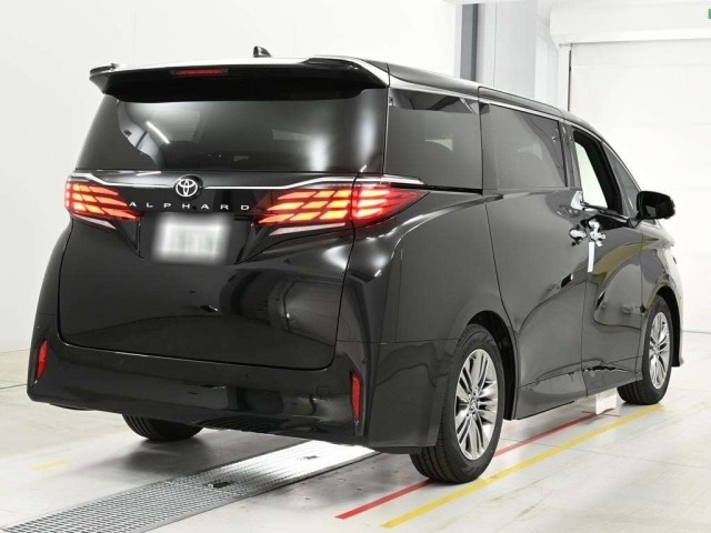 Toyota ALPHARD 2026 8053067-1