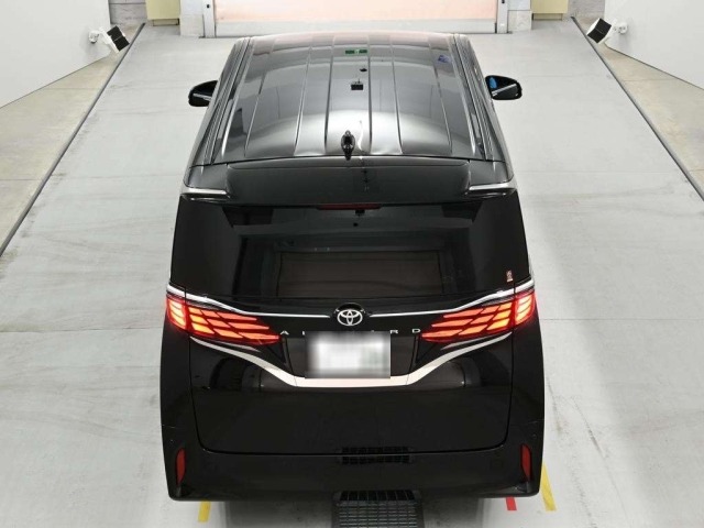 Toyota ALPHARD 2023 8053070-8
