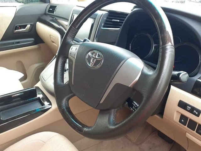 Toyota ALPHARD 2013 8053114-9