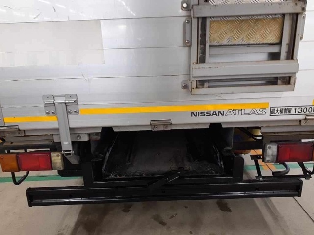 Nissan ATLAS 2017 8062550-11