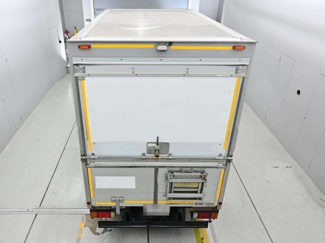 Nissan ATLAS 2017 8062550-8