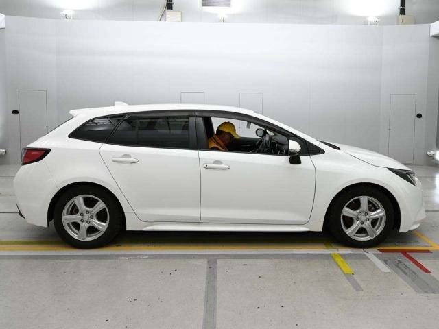 Toyota COROLLA TOURING 2021 8059931-3